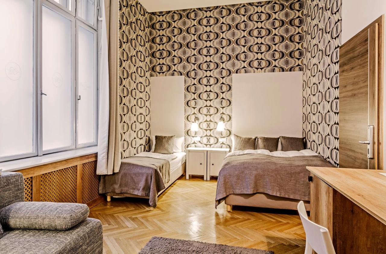 The Cream Bed & Breakfast Budapest Exterior photo
