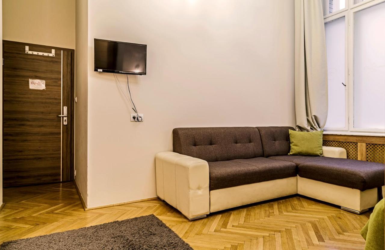 The Cream Bed & Breakfast Budapest Exterior photo
