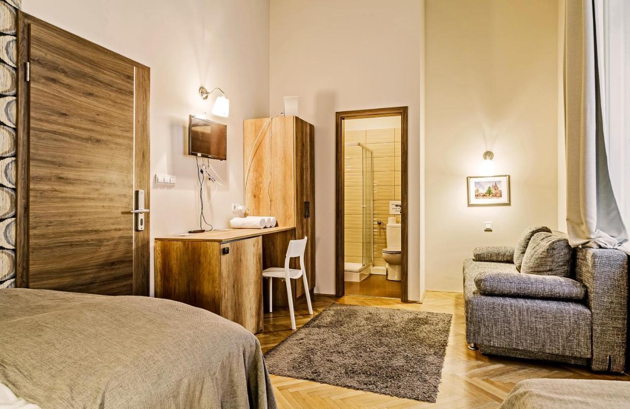 The Cream Bed & Breakfast Budapest Exterior photo